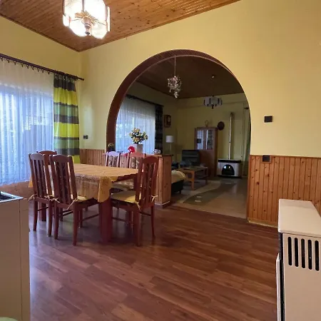 Apartment Ravasz Balatonboglar